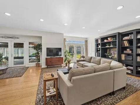 819 South Beverly Lane Arlington Heights IL 60005
