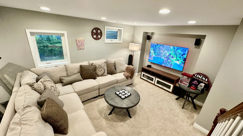 1598 Lois Ann Lane Naperville IL 60563