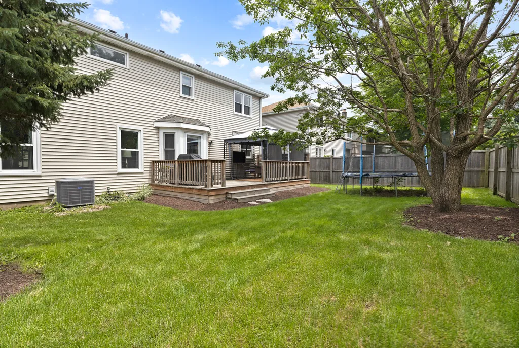 1598 Lois Ann Lane Naperville IL 60563