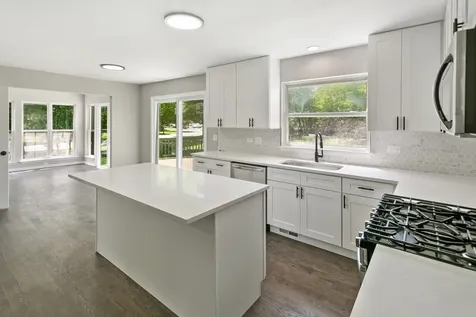 600 Brookstone Road Grayslake IL 60030