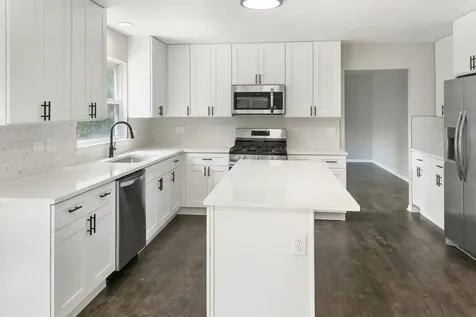 600 Brookstone Road Grayslake IL 60030