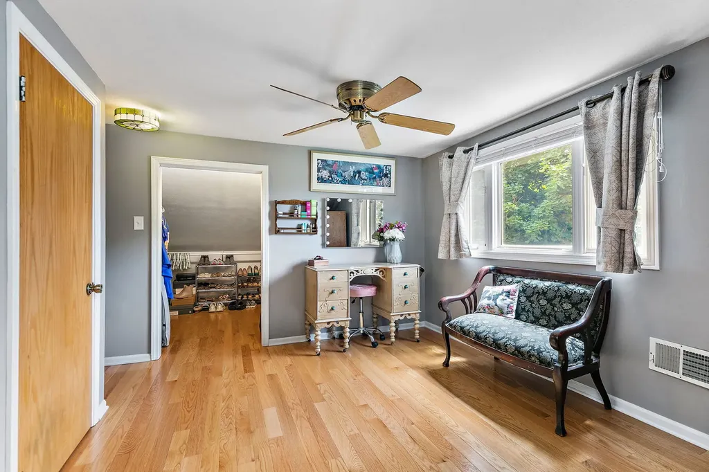 117 South Erie Street Wheaton IL 60187