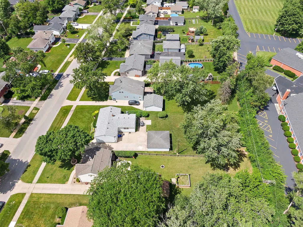 117 South Erie Street Wheaton IL 60187