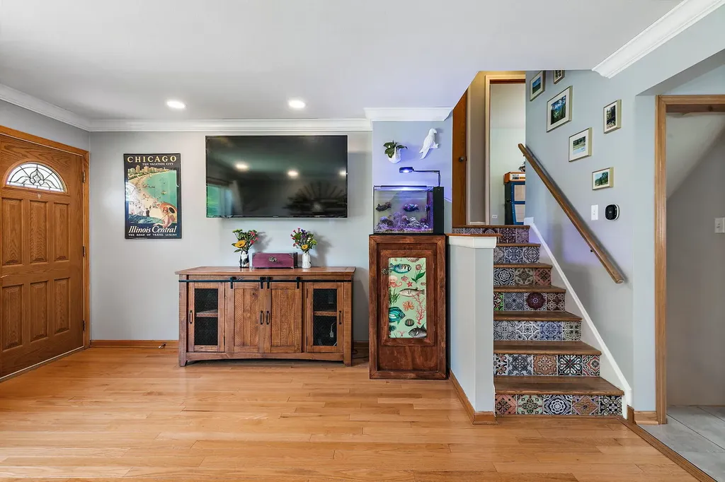 117 South Erie Street Wheaton IL 60187