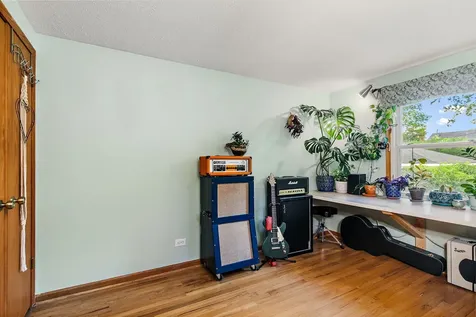 117 South Erie Street Wheaton IL 60187