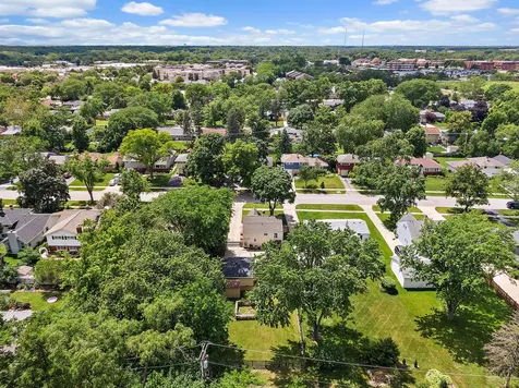 117 South Erie Street Wheaton IL 60187