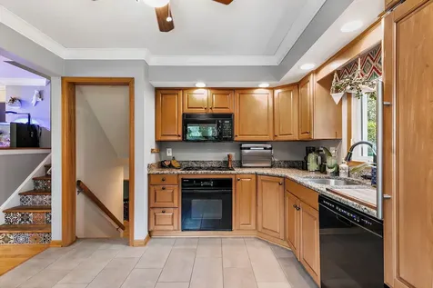 117 South Erie Street Wheaton IL 60187
