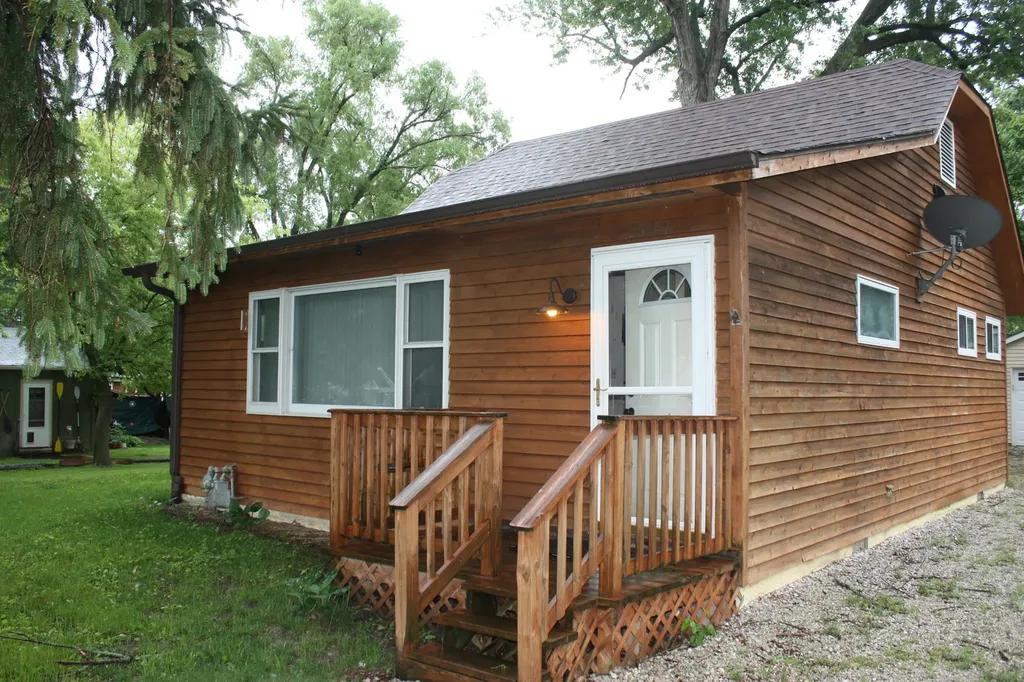 25057 West Petite Avenue Antioch IL 60002