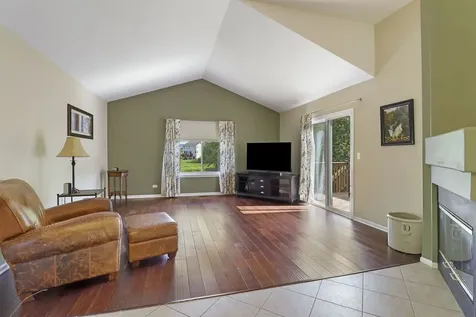 1955 West Overlook Court Round Lake IL 60073