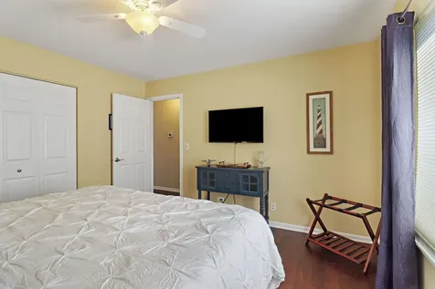 1955 West Overlook Court Round Lake IL 60073