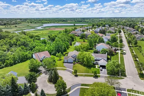1955 West Overlook Court Round Lake IL 60073