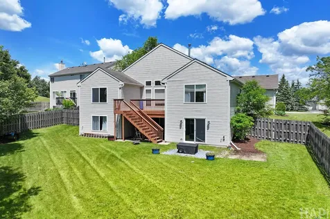 1955 West Overlook Court Round Lake IL 60073