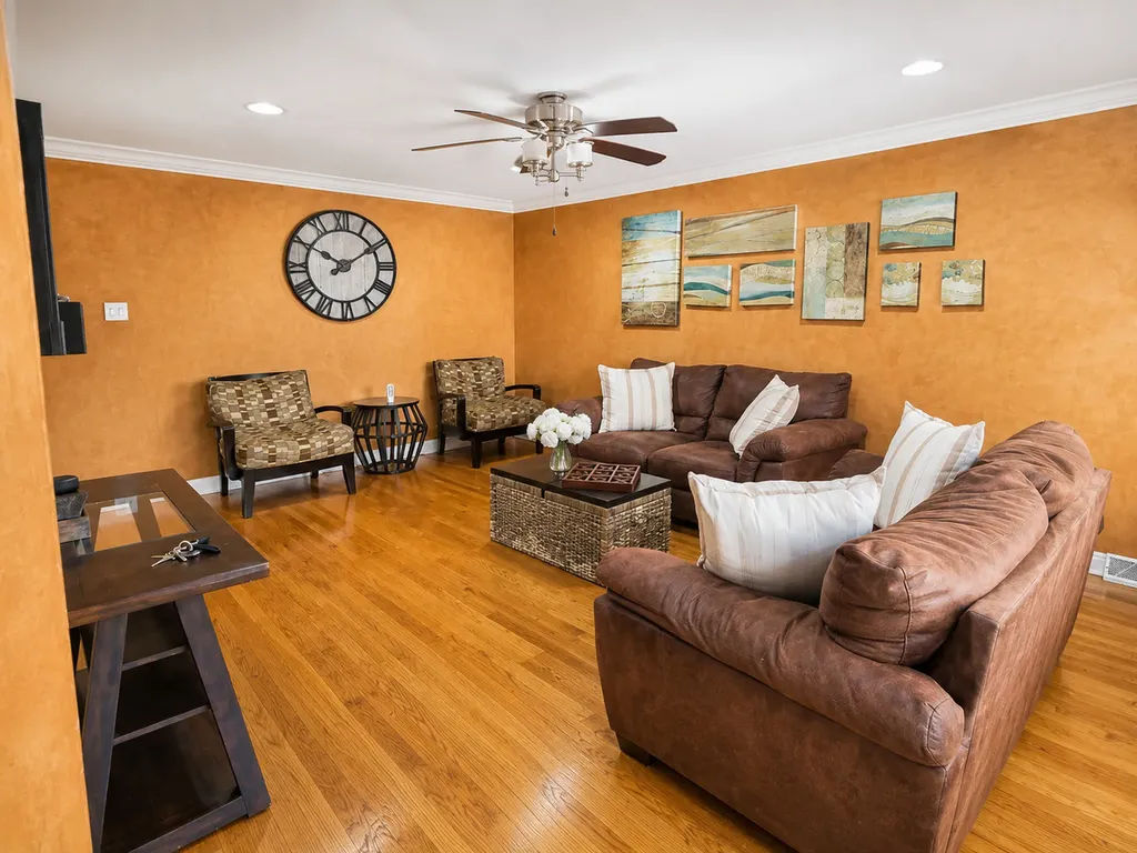 8630 South Kilbourn Avenue Chicago IL 60652