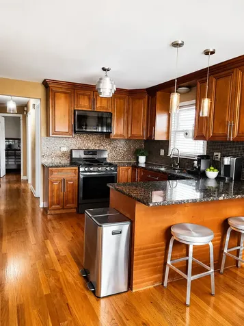 8630 South Kilbourn Avenue Chicago IL 60652