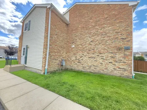 1950 Kenilworth Circle Hoffman Estates IL 60169