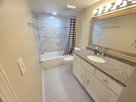1950 Kenilworth Circle Hoffman Estates IL 60169