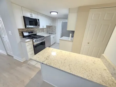 1950 Kenilworth Circle Hoffman Estates IL 60169