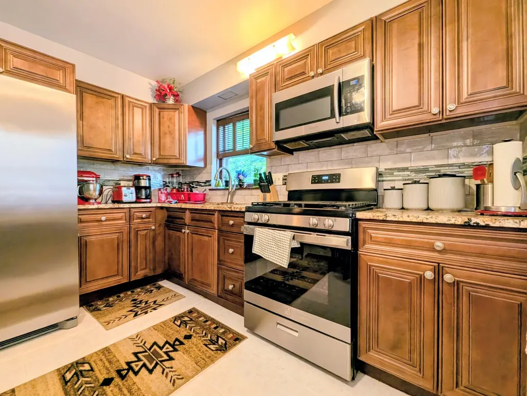 4229 North Keystone Avenue Chicago IL 60641