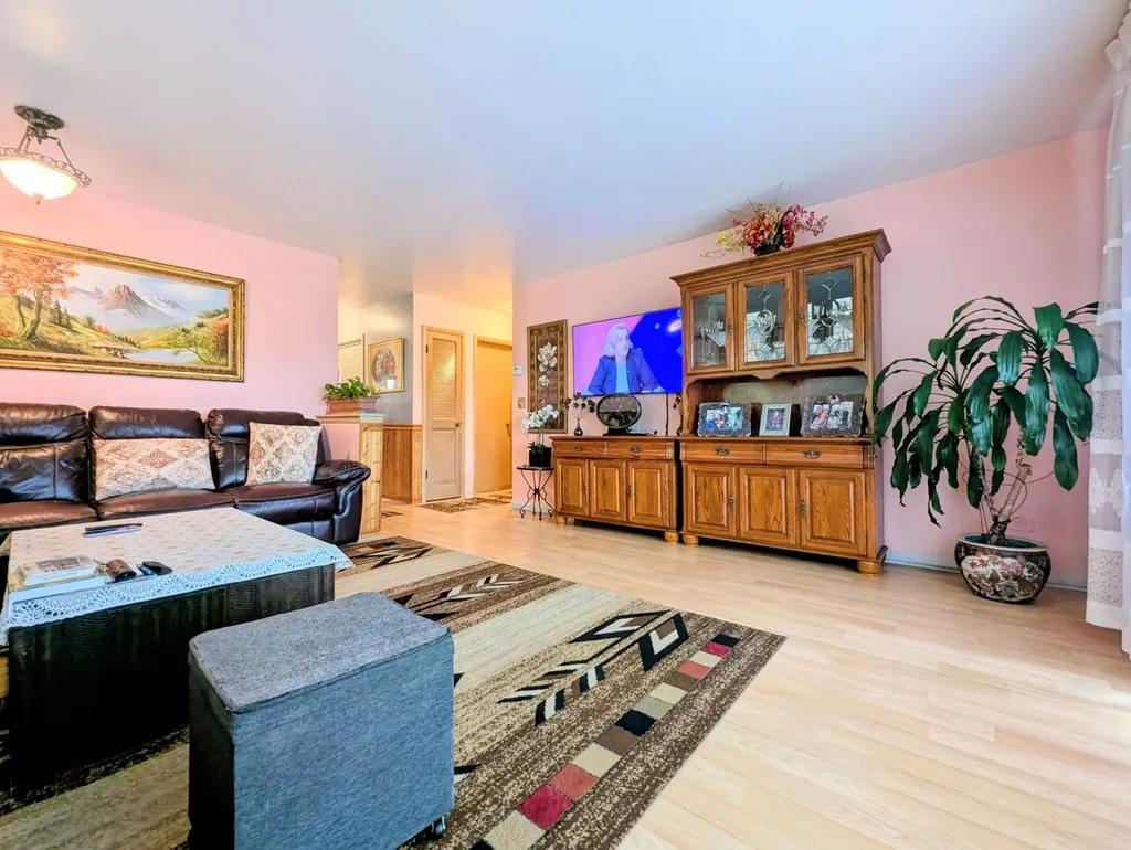 4229 North Keystone Avenue Chicago IL 60641