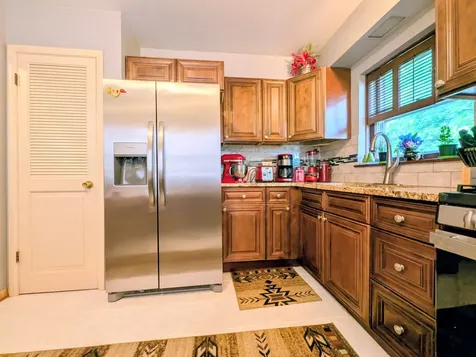 4229 North Keystone Avenue Chicago IL 60641
