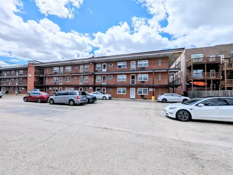 4229 North Keystone Avenue Chicago IL 60641