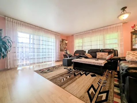 4229 North Keystone Avenue Chicago IL 60641