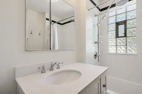 292 East Burlington Street Riverside IL 60546