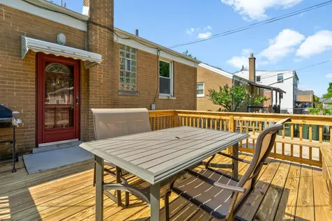 292 East Burlington Street Riverside IL 60546