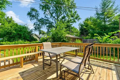 292 East Burlington Street Riverside IL 60546