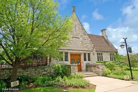 292 East Burlington Street Riverside IL 60546