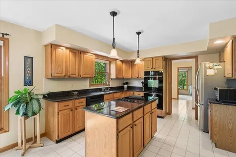 14 James Drive Hawthorn Woods IL 60047