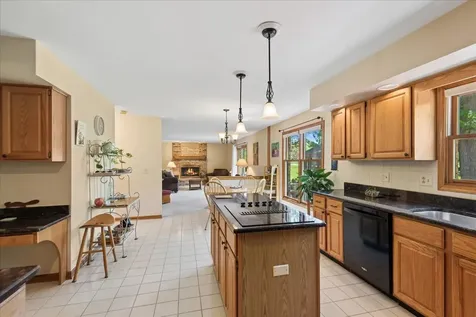 14 James Drive Hawthorn Woods IL 60047