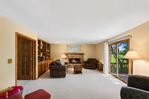 14 James Drive Hawthorn Woods IL 60047