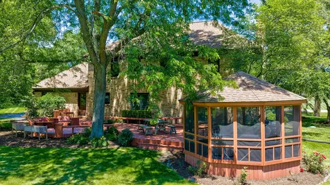 14 James Drive Hawthorn Woods IL 60047