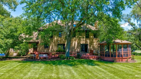 14 James Drive Hawthorn Woods IL 60047