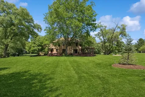 14 James Drive Hawthorn Woods IL 60047