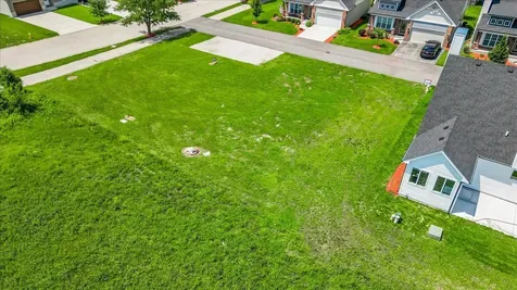 2076 Waters Edge Drive Minooka IL 60447