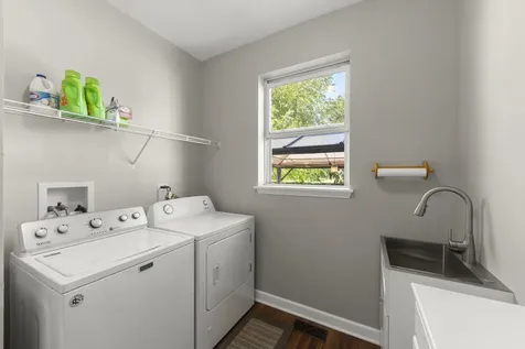 200 Brompton Court Oswego IL 60543
