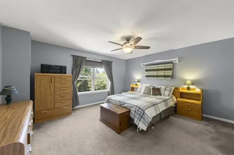 200 Brompton Court Oswego IL 60543