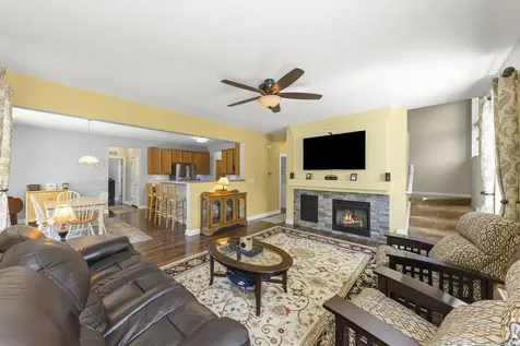 200 Brompton Court Oswego IL 60543
