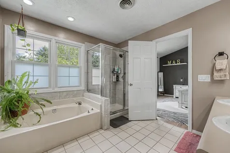 2503 Blarney Stone Lane Bloomington IL 61704
