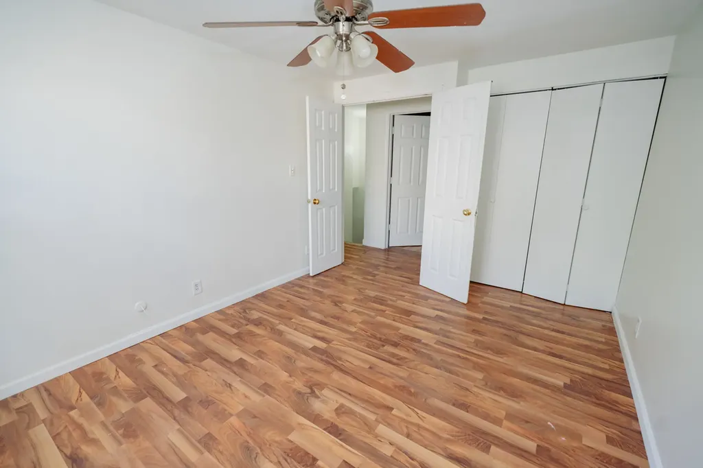 10W Fernwood Drive Bolingbrook IL 60440