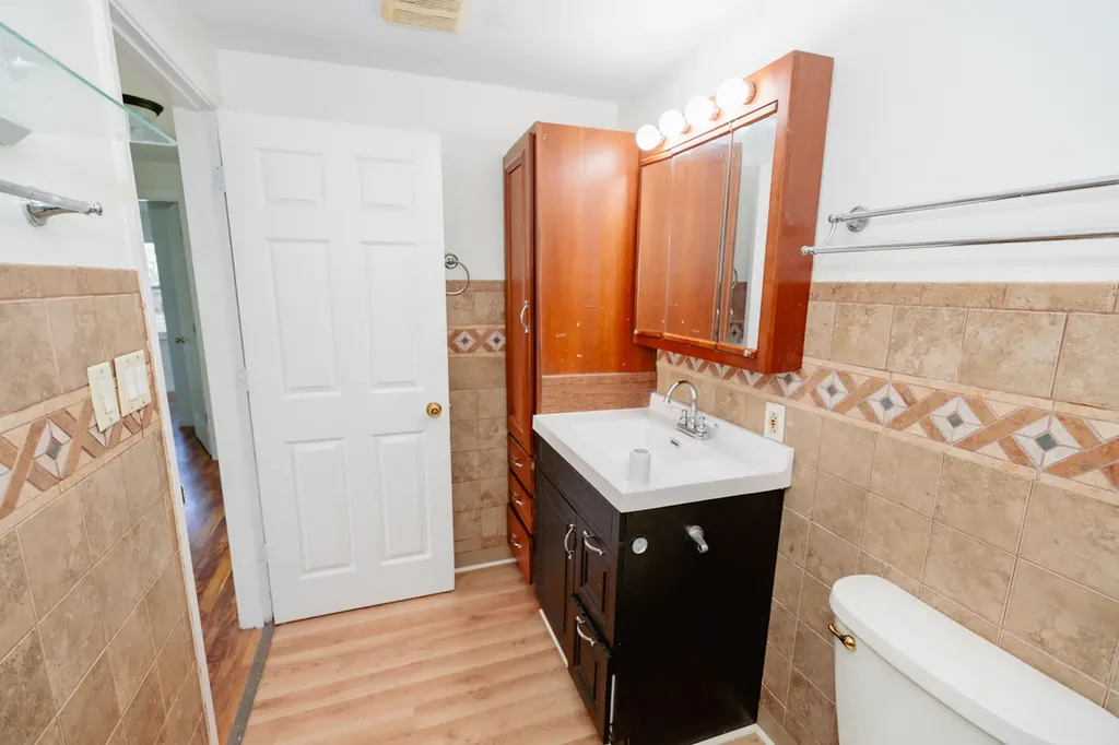 10W Fernwood Drive Bolingbrook IL 60440