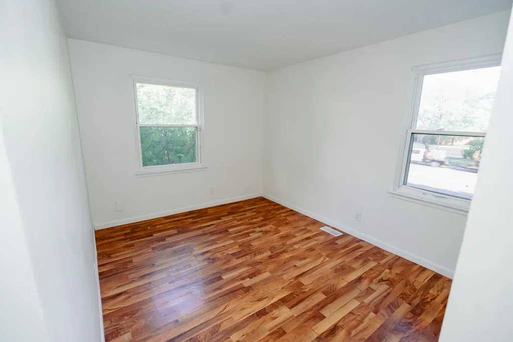 10W Fernwood Drive Bolingbrook IL 60440
