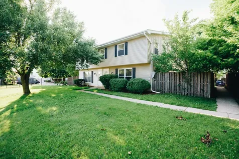 10W Fernwood Drive Bolingbrook IL 60440