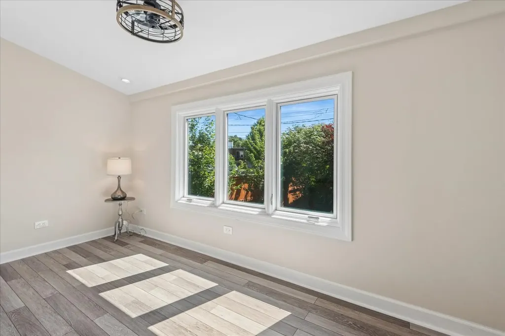 5905 North Melvina Avenue Chicago IL 60646