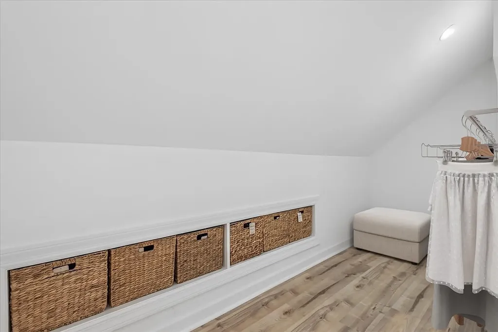 5905 North Melvina Avenue Chicago IL 60646