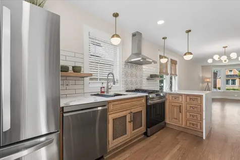 5905 North Melvina Avenue Chicago IL 60646