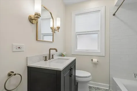 5905 North Melvina Avenue Chicago IL 60646