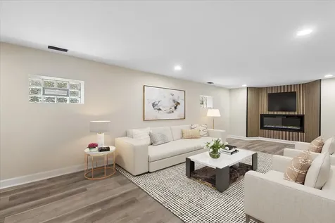 5905 North Melvina Avenue Chicago IL 60646